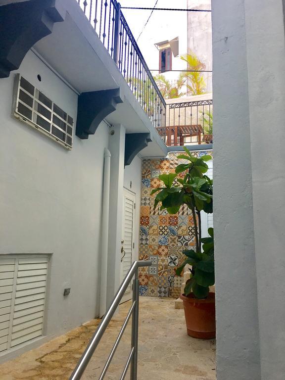 Casa Luna Guest House San Juan Exterior photo
