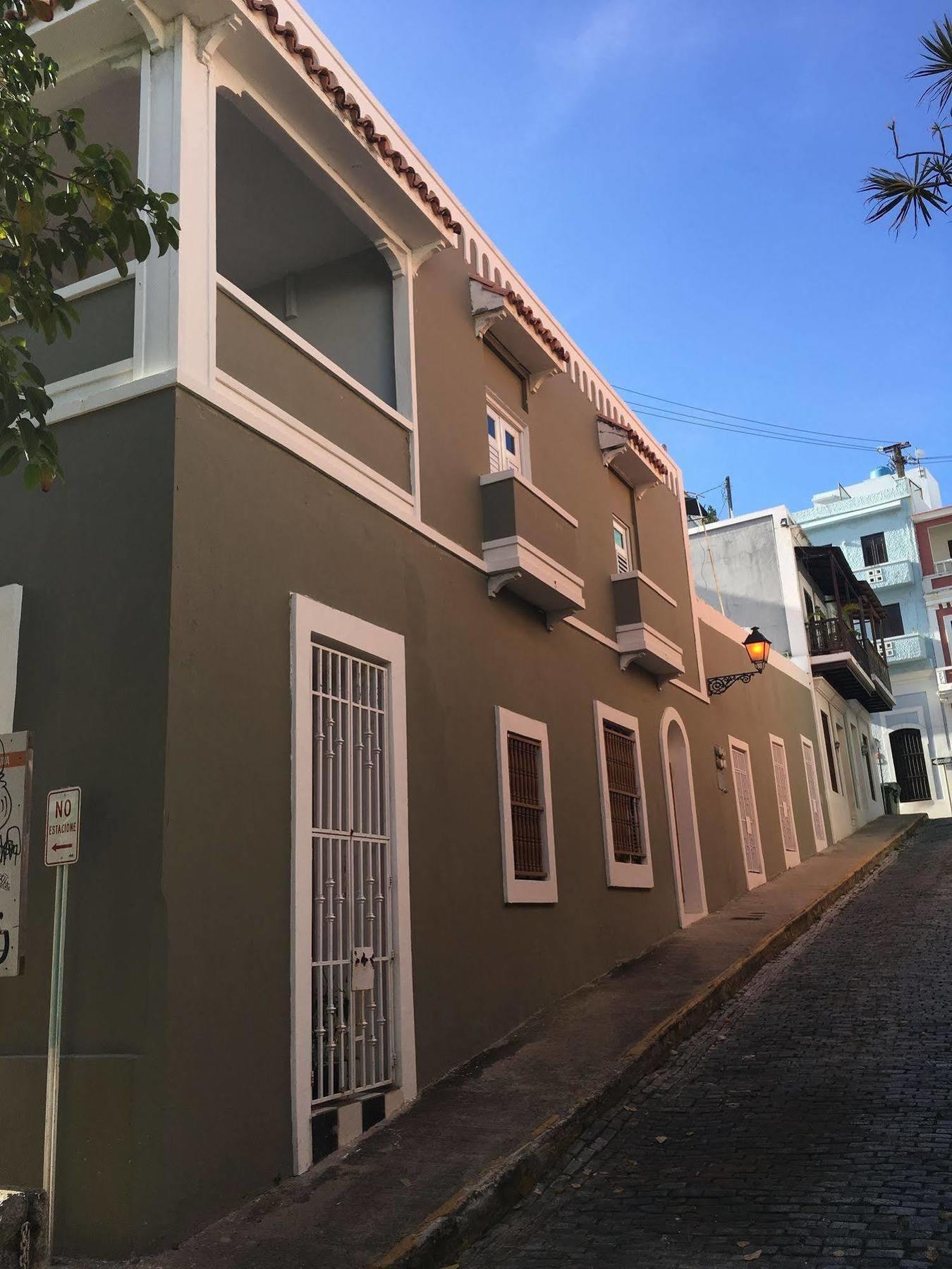 Casa Luna Guest House San Juan Exterior photo